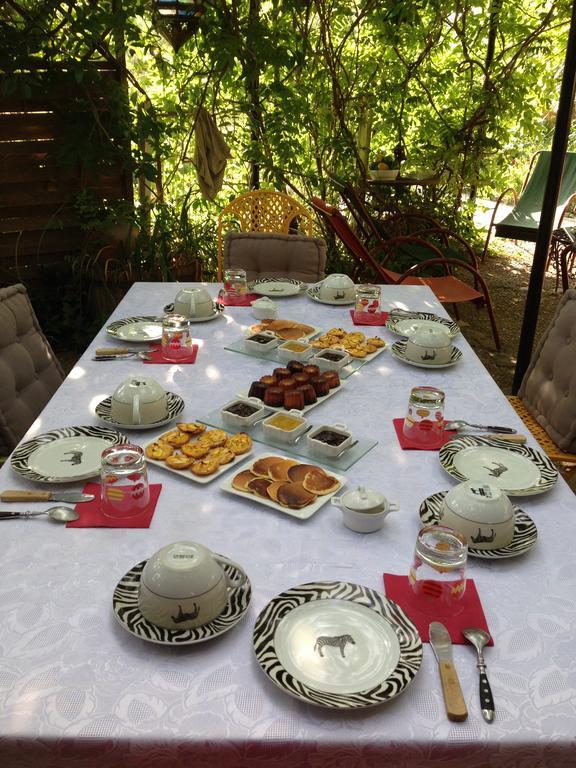 Les Jardins Du Rebaut Bed & Breakfast Beziers Exterior photo